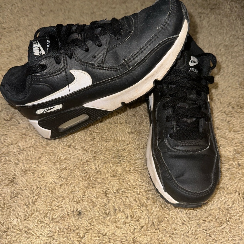 Nike 3Y Kids Black and White AirMax